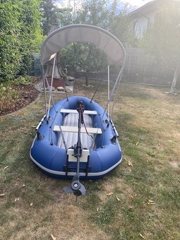 Prodám nafukovací člun Aqua Marina Classic s motorem a bater - 2