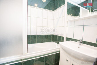 Prodej bytu 1+1, 42 m², Jindřichův Hradec, sídliště Vajgar - 2