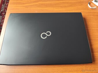 Notebook Fujitsu Siemens Lifebook AH544G632 - 2