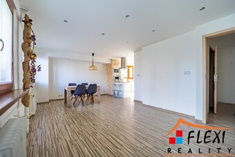 Pronájem částečné zařízeného bytu 2+kk s balkónem, 56,20 m², - 2