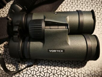 Dalekohled Vortex Optics TRIUMPH HD 10x42 - 2