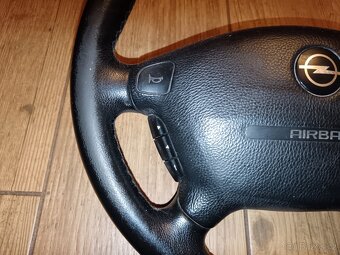 Omega A, Vectra B - volant - kůže - 2