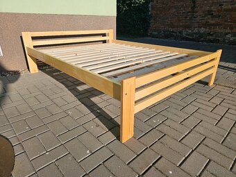 Masivní borovicová postel 160x200 s roštem - 2