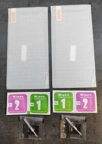 2 ochranná skla + 2 sady pro aplikaci Xiaomi Redmi Note 5Pro - 2