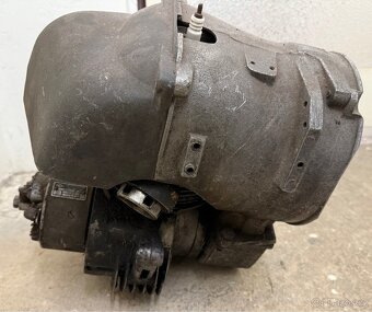 Historický motor IWL Berlin / MZ (německý skútr) - 2