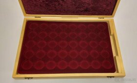 Kvalitní dřevěná kazeta na semišové plata - na 2 plata. - 2