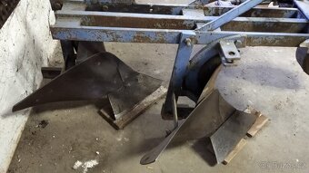 Stavitelný dvouradličný pluh - 2