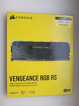 Operační paměť Corsair Vengeance RGB PRO 32 GB (2×16 GB) DDR - 2