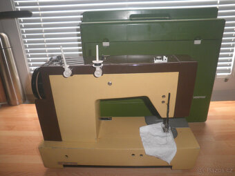 Šicí stroj Veritas - 2