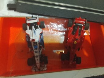 Prodám dvě autodráhy Carrera go formule - 2