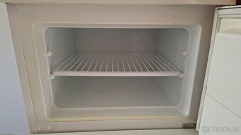 Lednička s mrazákem Electrolux - 2