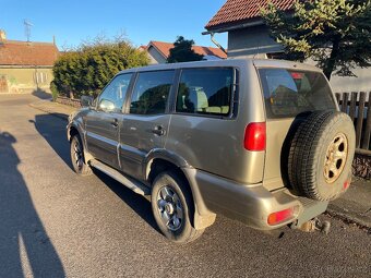 Nissan Terrano II 3.0 TDI 113 kw - 2