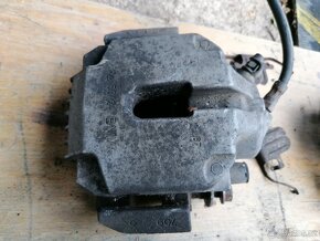 BMW E60/E61 přední brzdiče + brzdové destičky ATE - 2