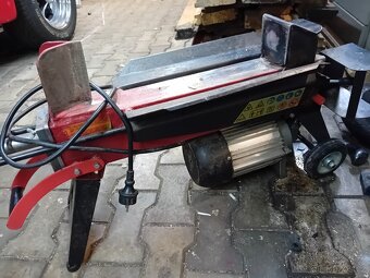 Štípačka na drevo - 2