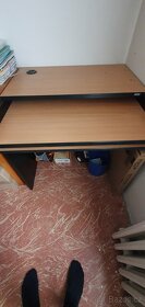 Kancelářský stůl - 2