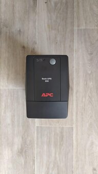 Záložní zdroj APC BX650LI - 2