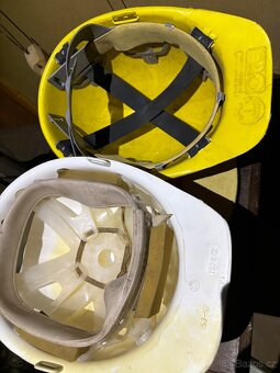 Retro ochranné pracovní helmy - 2