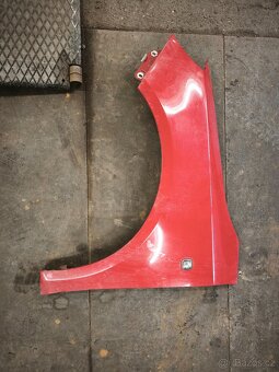 blatníky, kapota ,Fabia II. generace 8151 - 2