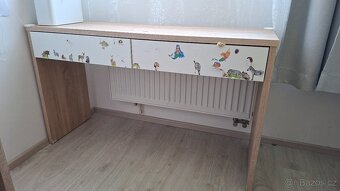 2x stůl a úložný kontejner - 2