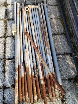 Železné sloupky k plotu - 2