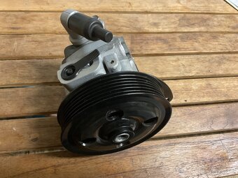 Land Rover Disovery 3-4 RR Sport - 2