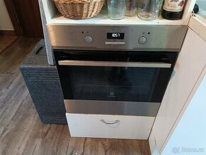 Horkovzdušná trouba Electrolux - 2