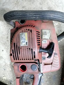 3x motorová pila - 2