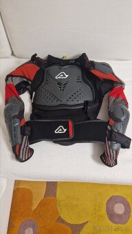 Acerbis vesta (chránič) - 2