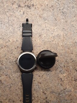 Sportovní hodinky Samsung Gear S3 Classic - 2