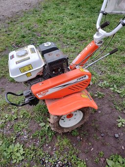 Prodám malotraktor+brz.sklopny vozík a příslušenství - 2