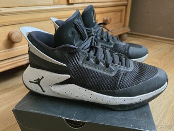Jordan FLY LOCKDOWN 47,5 tenisky - 2