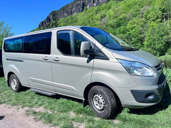 Ford Tourneo Custom, 2,2 TDCi 114kW, L2H1, vestavba na spaní - 2