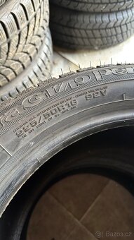 225/50 R16 92V - 2
