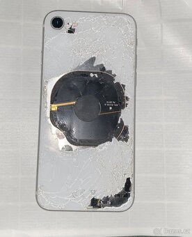 iPhone SE 2020 - 2