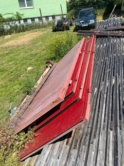 DVOUKŘÍDLÁ PLECHOVÁ VRATA 304/308cm - 2