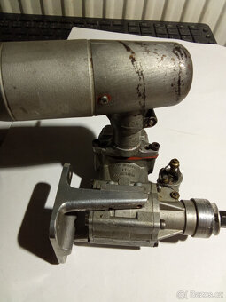 Spalovaci modelarsky motor SUPER TIGRE žhavik - 2