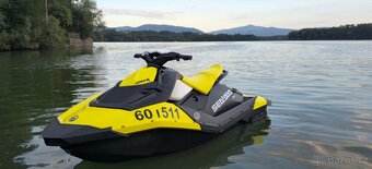 Vodni skutr SeaDo spark VTS 900 34mth  + vozik - 2