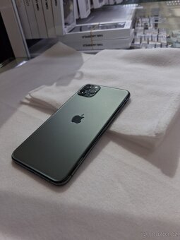 Apple iPhone 11 Pro Max 64 GB - 2