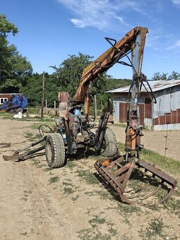 NAKLADAČ ZA TRAKTOR UNHZ 750 - 2