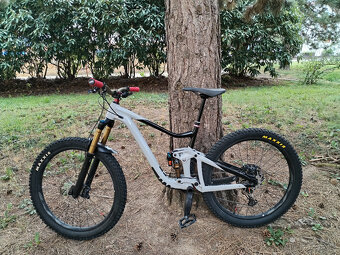 Giant Trance X3, velikost M, kola průměr 27,5 - 2