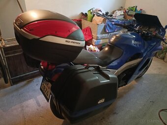 Kawasaki ZZR 1100 - 2