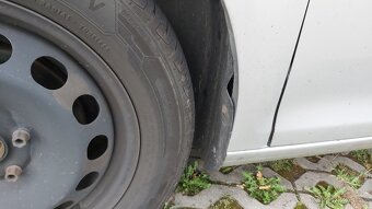 Golf 5 kombi, 1.9 TDI, rv. 2008, na opravu motoru - 2