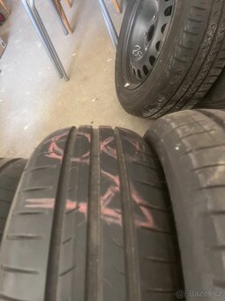 Prodám 4x pneu Dunlop 185/60 R15 - 2