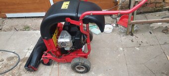 Vysavac na listi MTD 202 - 2