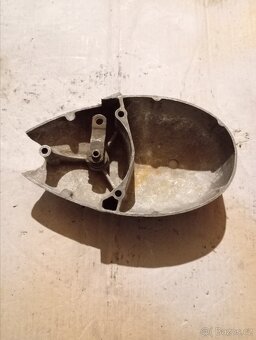 Víko spojky jawa 550 555 - 2