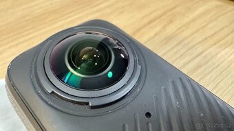 INSTA 360 X4 potápěčský balíček s 2. baterií + nabíjecí krab - 2