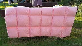 Nove dve perove periny a dva polstare ,husi peri je napln. - 2