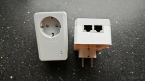 Adaptér pro rozvod internetu po síti 220 V TP-Link TL-PA4020 - 2