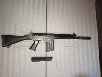 Airsoftová AEG SA58 - celokov (FAL Carbine) - 2