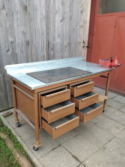 Pracovní stul - 2